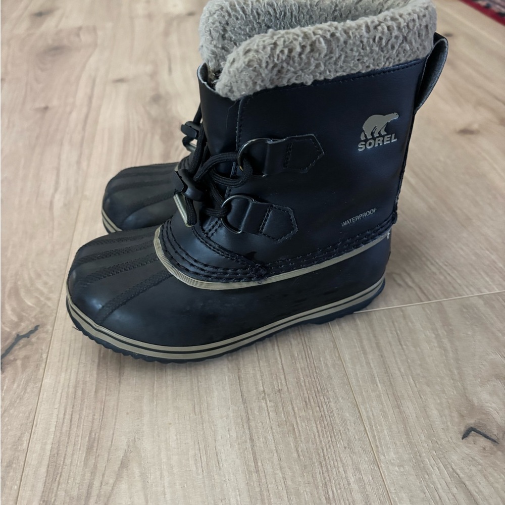 Sorel Kids Black and Gray Snow Boots